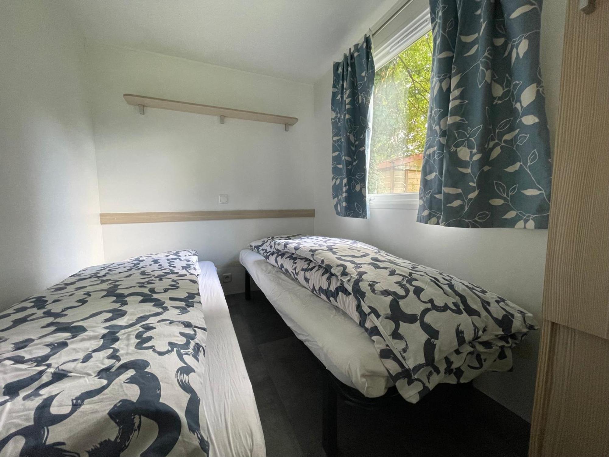 Chez Roger - Bungalow Climatise Avec Tv - 2 Chambres 4 Personnes Boofzheim Esterno foto